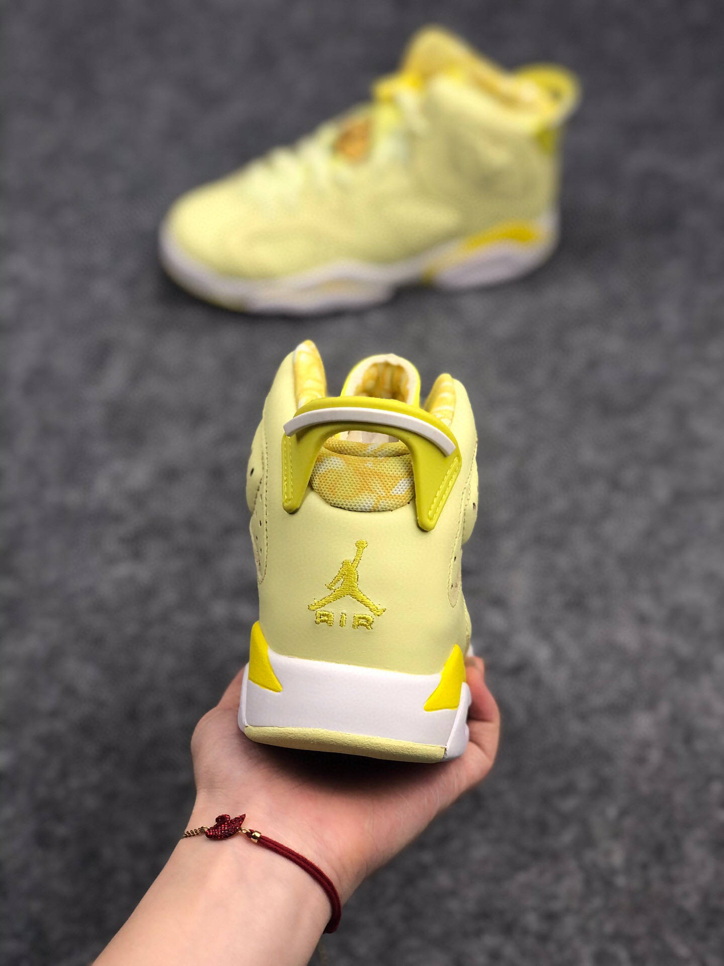乔丹aj6花卉刺绣airjordan6gsfloraldynamicyellow柠檬黄篮球鞋