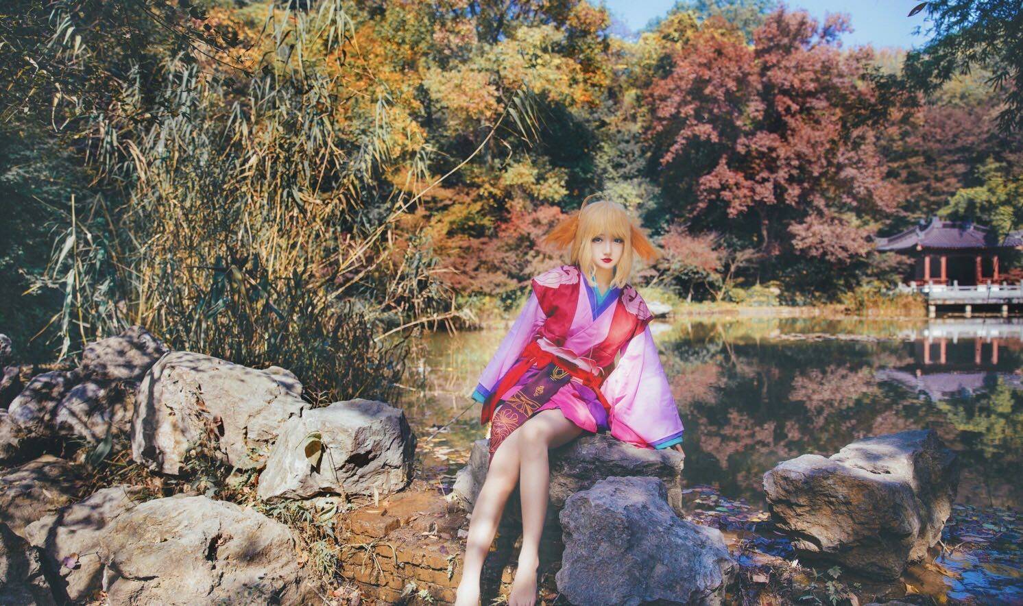 狐妖小红娘涂山红红cos姐姐这身高该是苏苏才对吧