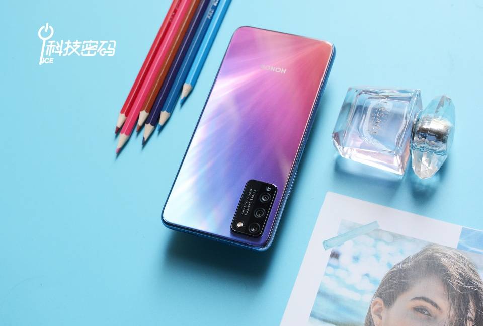 夏日绚丽的追光之旅荣耀30青春版夏日彩虹精美图赏