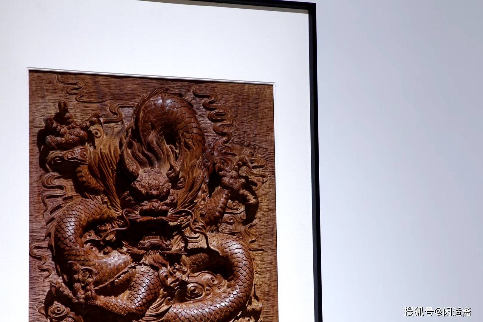 家居装饰画纯手工雕祥龙缅甸花梨红木独板