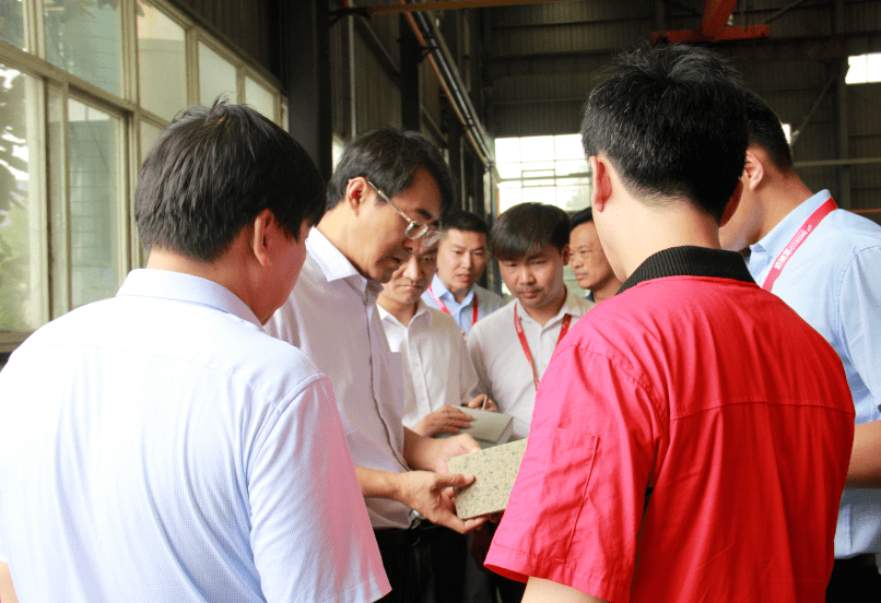 省金融办副局长左守亭,市金融局局长杨允志一行来访宝润达考察