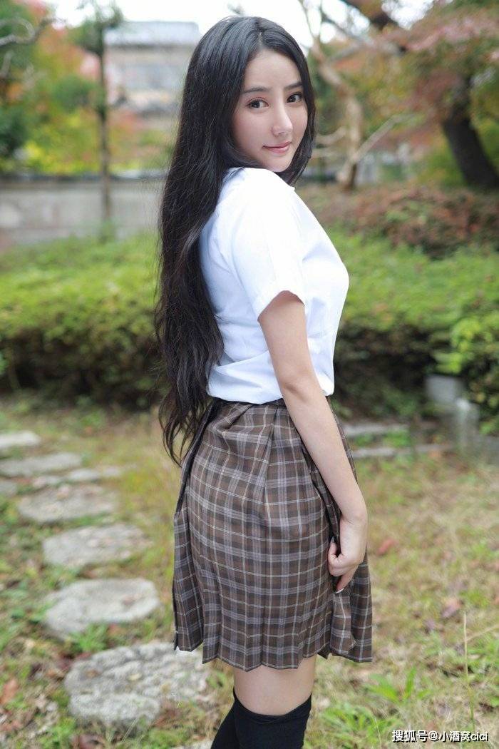 美图微胖的校服女生美人千千万不是90斤才好看