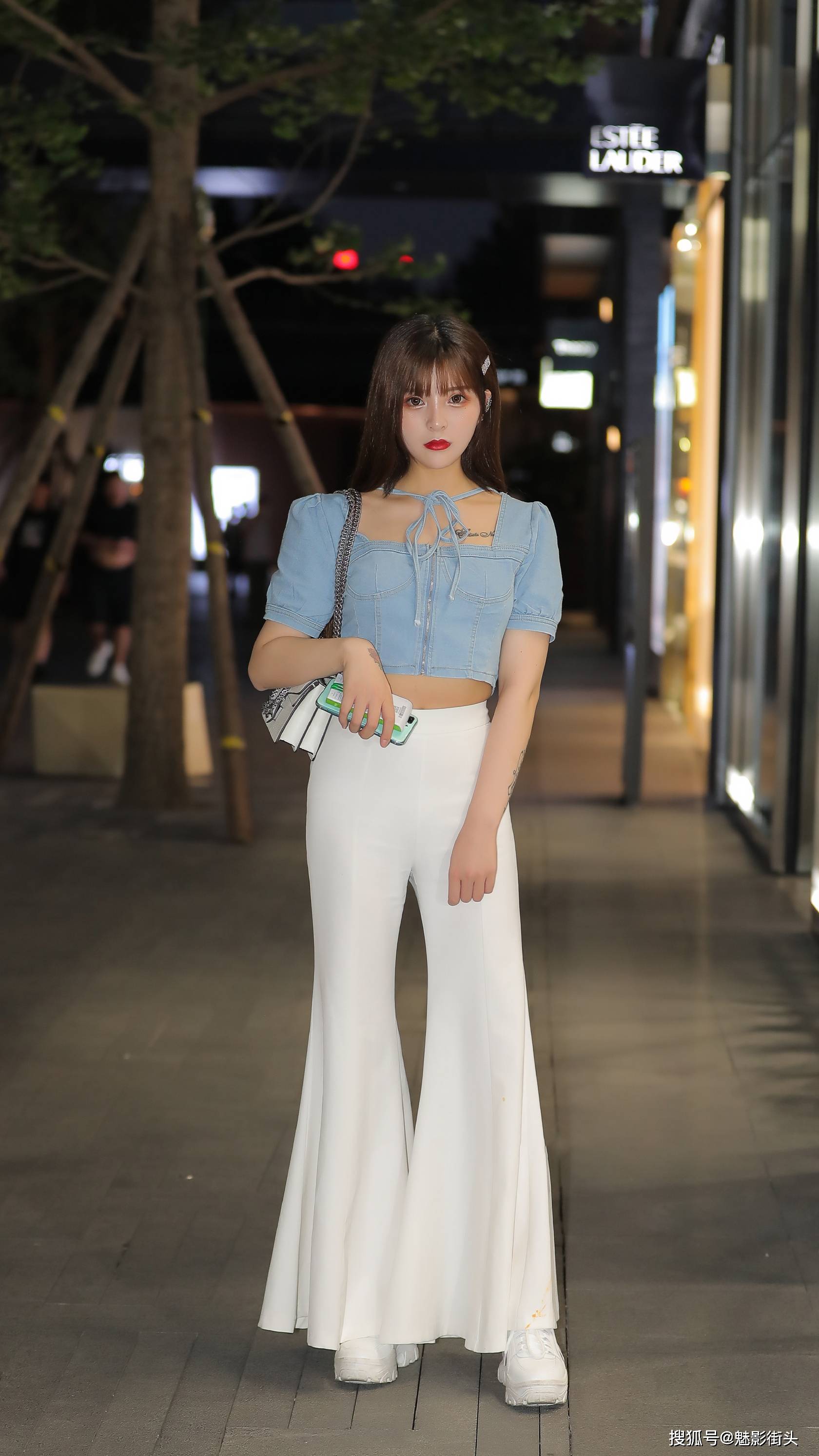 三伏天长裤怎么选?这几款休闲裤搭配,时髦又凸显潮范气质_美女