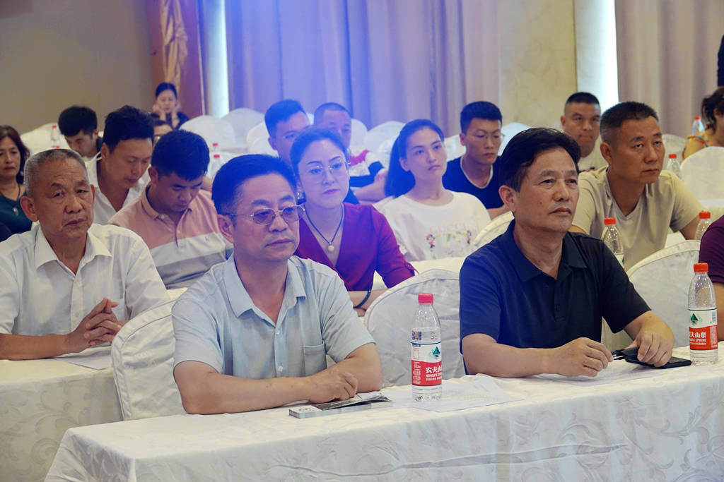 洛阳老子研究会副会长:谭杰 洛阳市新能源研究会副会长:李大刚 洛阳市