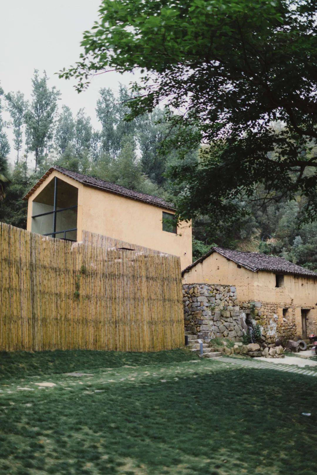 原创在山里的民宿婚礼,低调又神秘的红砖婚礼