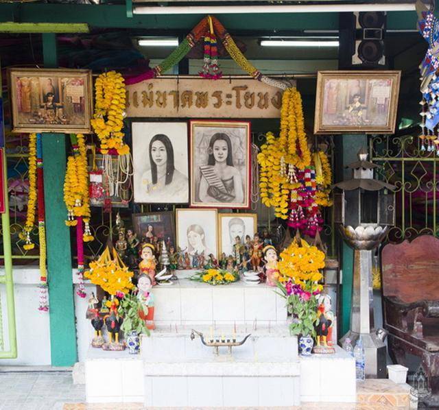泰国最有名的"阴庙",供奉的不是神佛,而是一个美丽女人