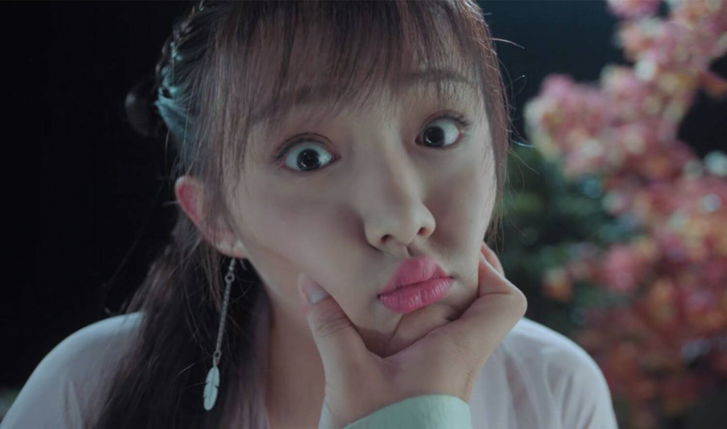 原创天舞纪首播许凯搞笑哈妮克孜惊艳但剧情老套滤镜过重