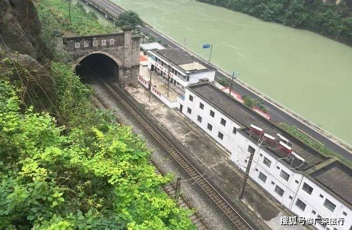 观音山剧照 tipe 门票攻略:免费开放 自驾路线:直接导航"关村坝火车站