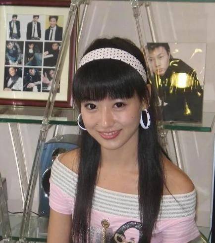 当美丽姐姐很难,当有一个故事美丽姐姐更难_白冰