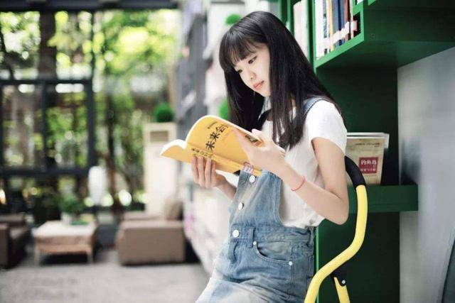 原创学姐:大学就是女生的"美容院",原来是宿舍里藏有这些"神器"