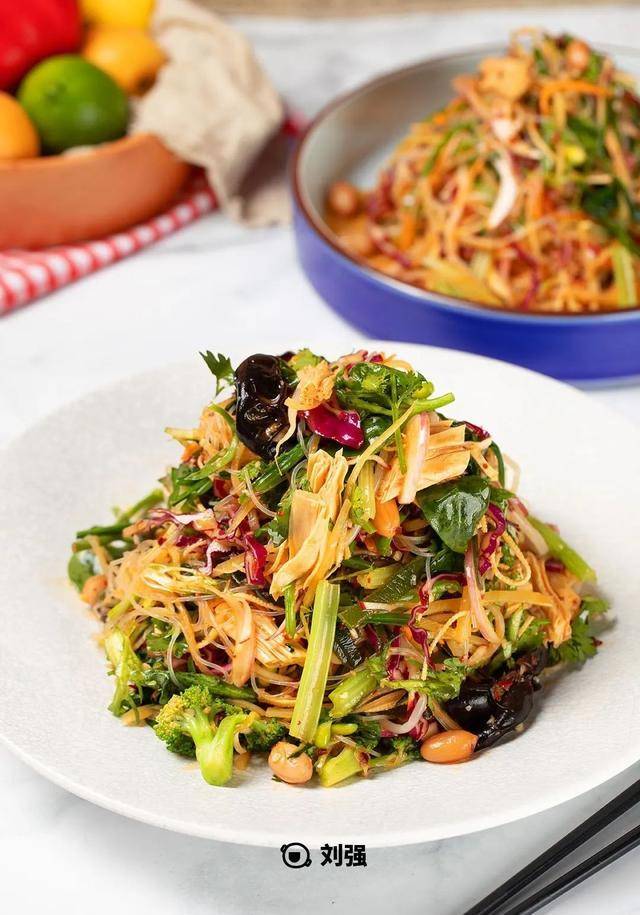 原创课堂丨厨房小白一学就会的大拌菜,酸辣爽脆,专治天热没胃口