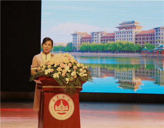 厦门集美中学书记,校长蒋思彬,副书记许海建,纪委书记张勤勇,副校长