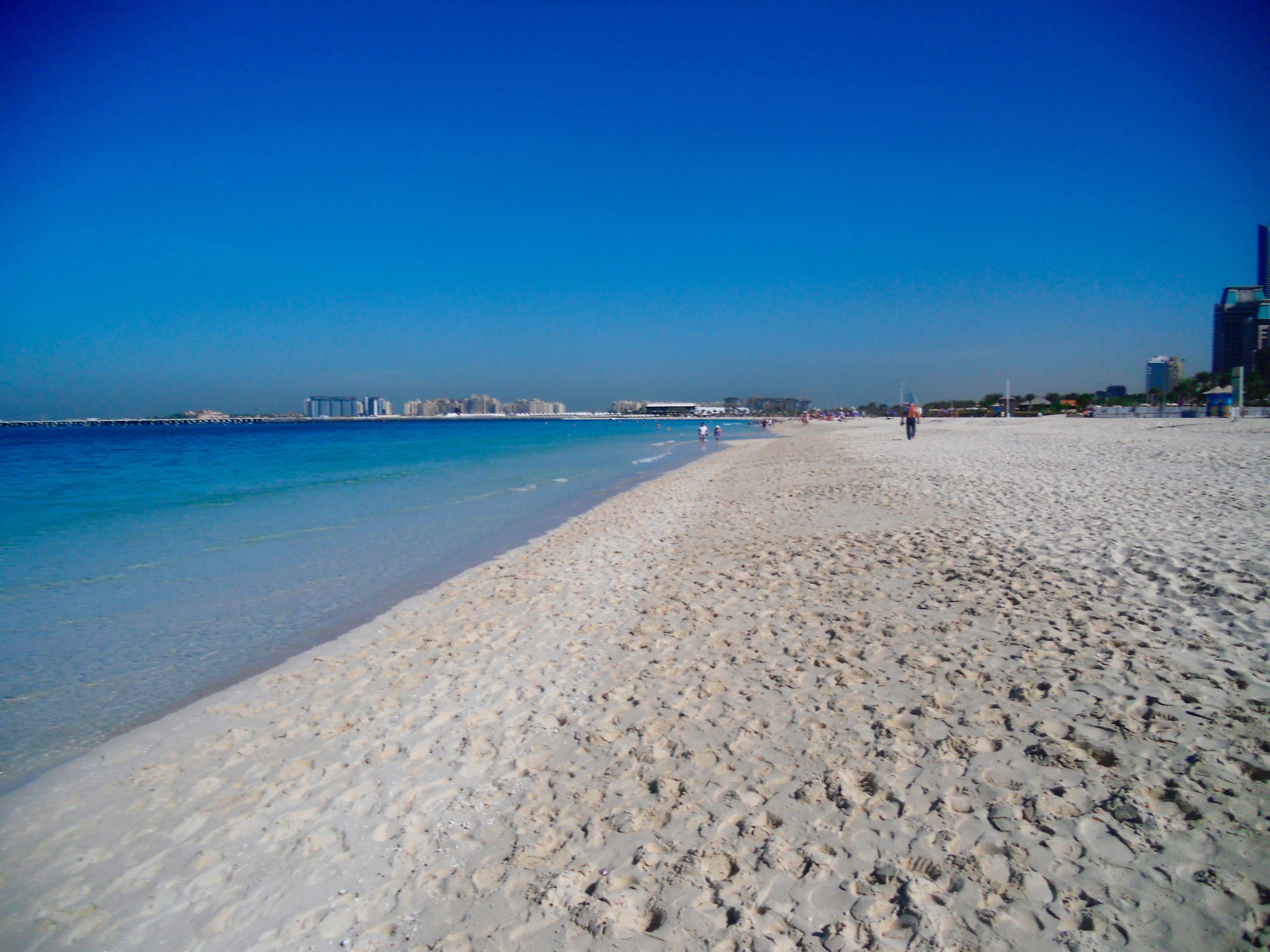 迪拜海滩风景图片