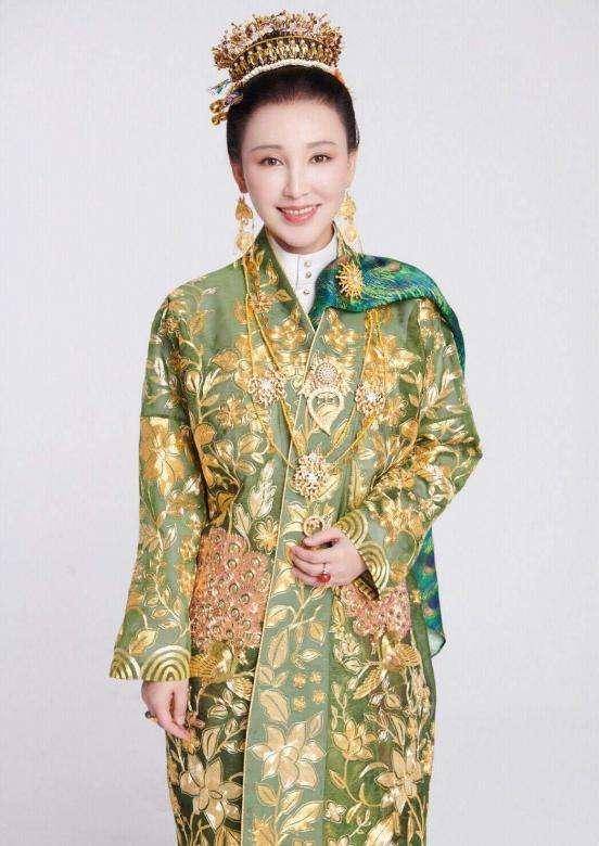 16岁早恋19岁私奔选择裸婚租房住的岳丽娜凭啥成十佳演员
