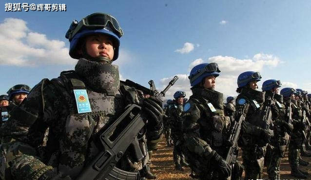 维和步兵营女兵班—单兵装备很有范