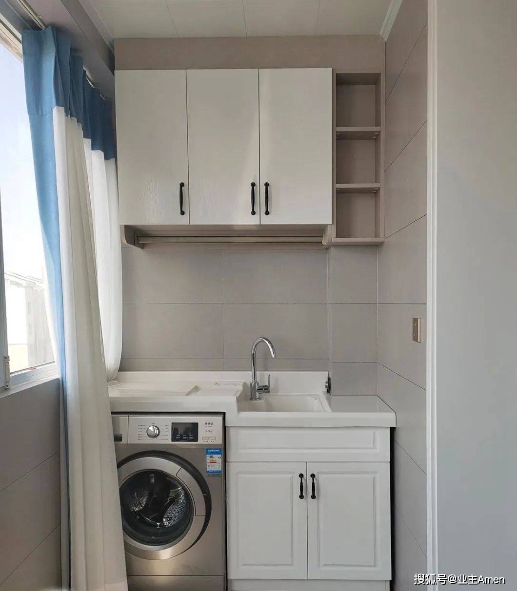 阳台装修不是难事,不足1平方的阳台柜空间,也可以这样装