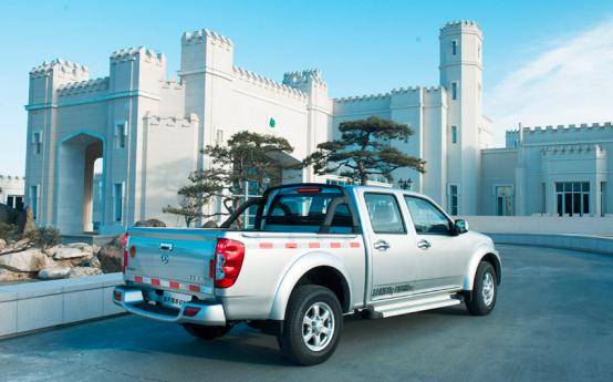 汽车市场回暖长城皮卡上半年销量突破95万辆真领头羊