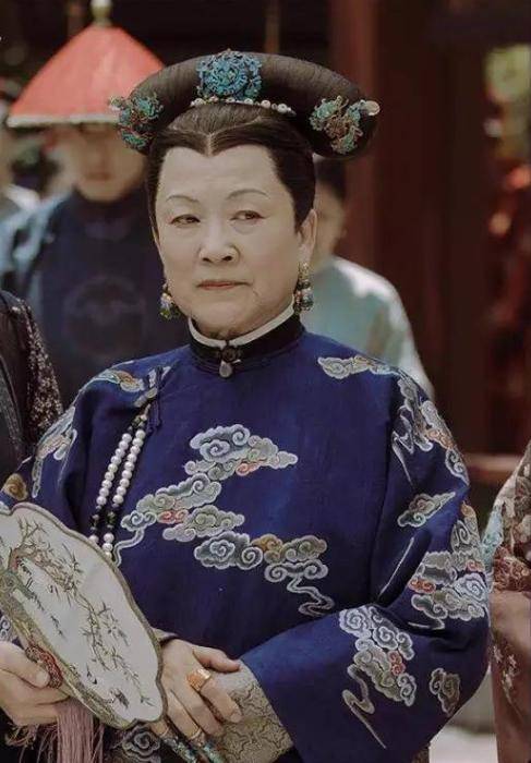 宋春丽在2018年出演了电视剧《延禧攻略》饰演皇太后,受到了很多的