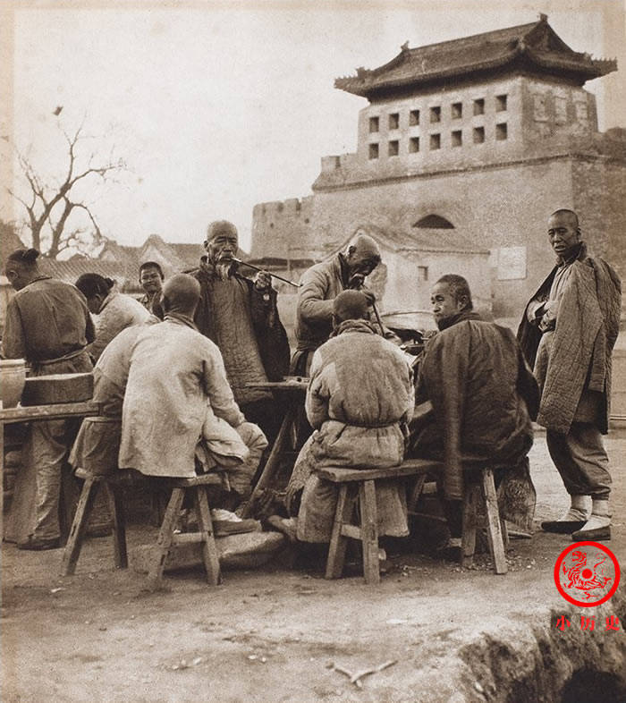 老北京照片:百年前的西直门,永定门外的小吃摊,囚禁过皇帝的瀛台