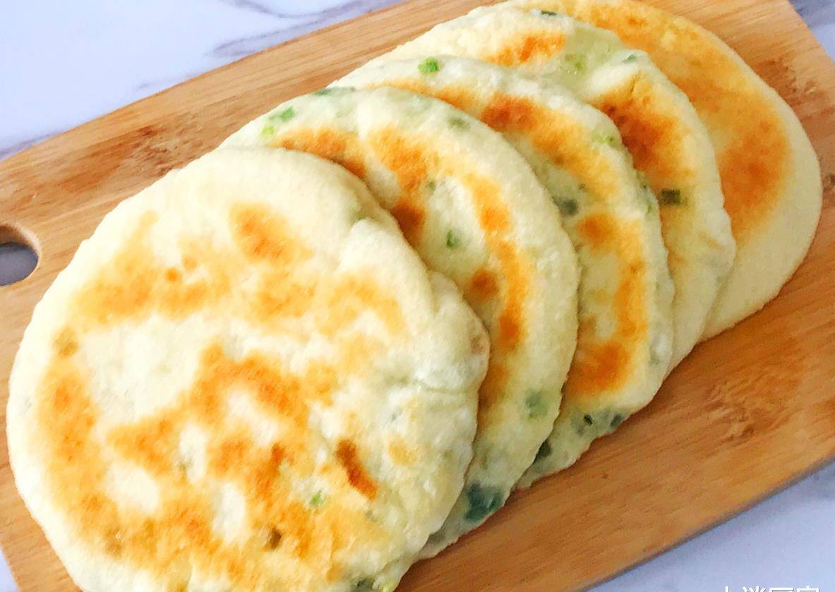 原创做馅饼,掌握这4点,薄皮大馅,饼皮柔软到不行,凉了也不硬