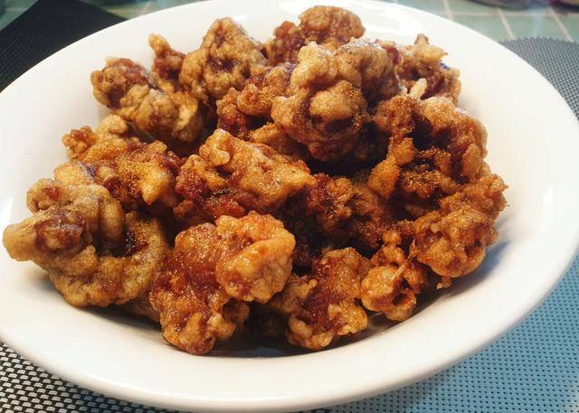 香酥小牛肉这样做出来一口嘎嘣脆外酥里嫩酥脆的声音超级解压