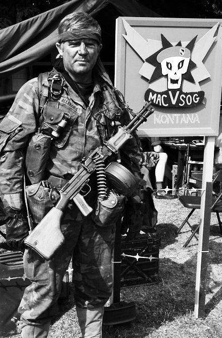 原创班用机枪中的另类大哥m249saw出生记