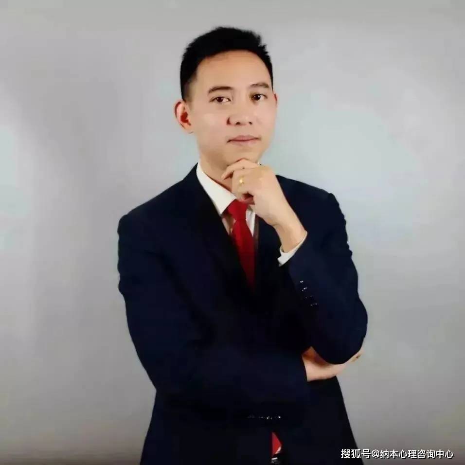龙翔咨询领域青少年心理,家庭系统咨询,个人成长,婚恋情感,人际关系