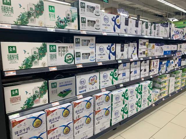 国产奶标准高还是低?答案就在我们身边_搜狐网