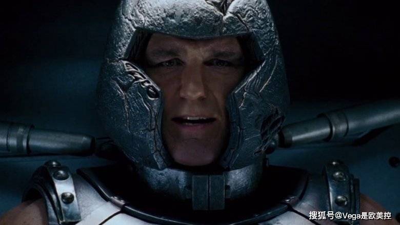 死侍的男神x教授的兄弟还和蜘蛛侠大战他是红坦克