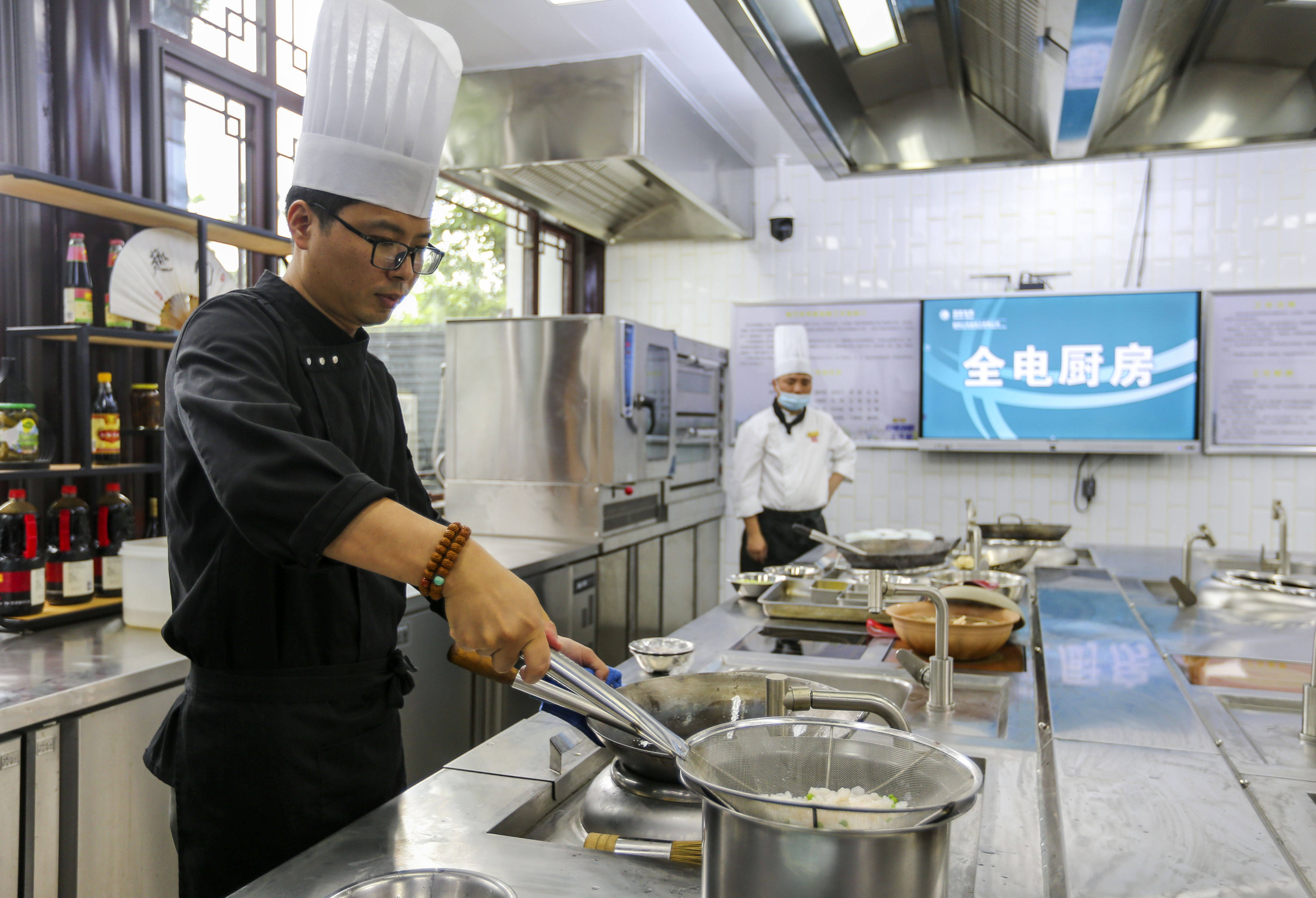 江苏扬州:智电厨房 绿色发展