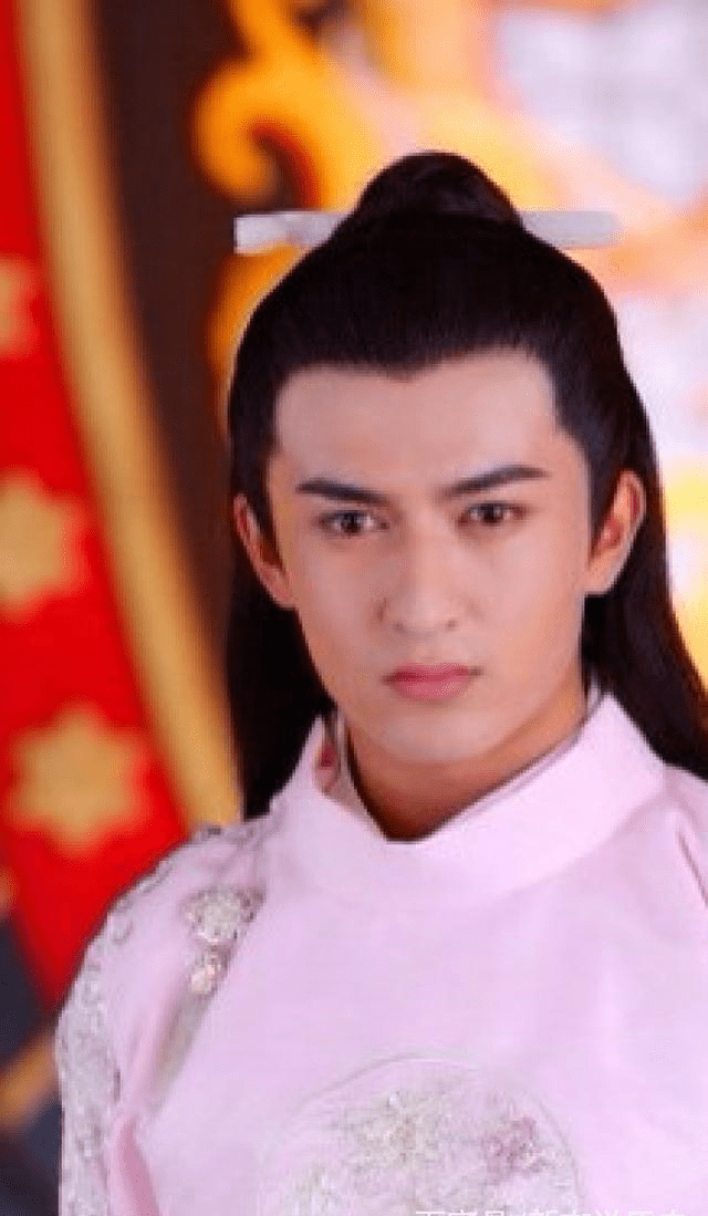 张易之扮演者网友:长的帅就是好啊,稍微一努力就有人看见,就有人欣赏