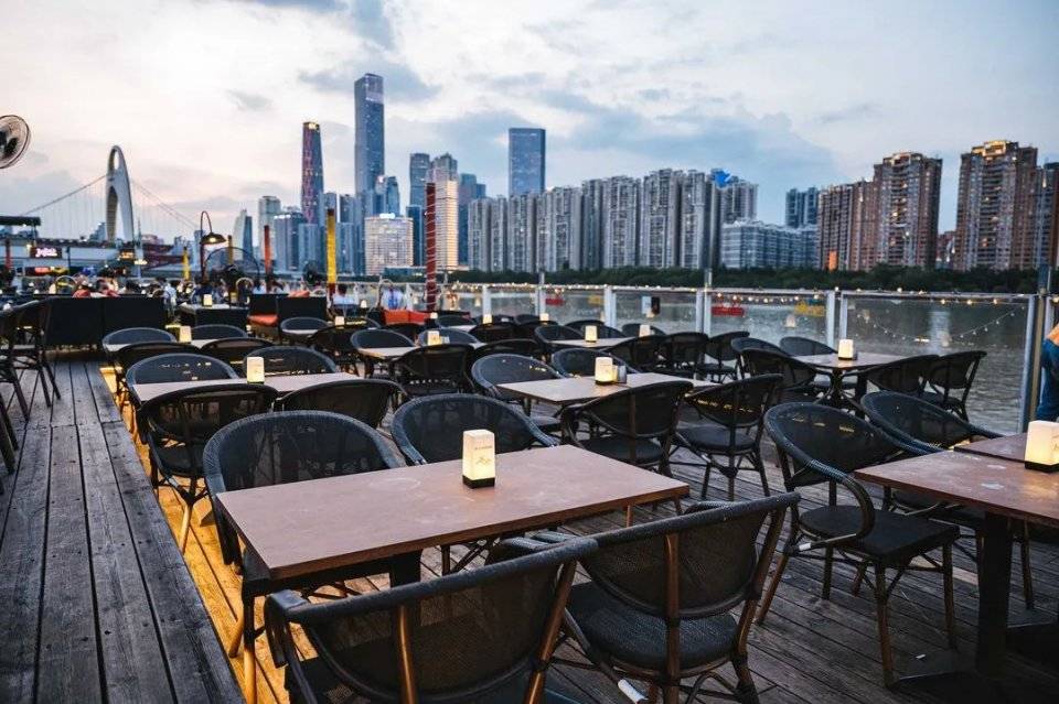 珠江琶醍12家餐饮,狂欢夏日717!赏270°江景喝mojito