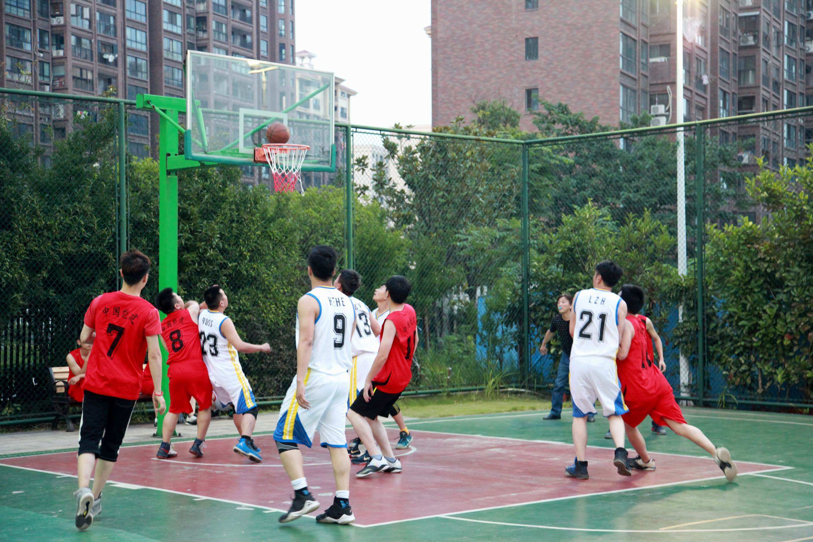 大规模社区篮球赛的组织考量点