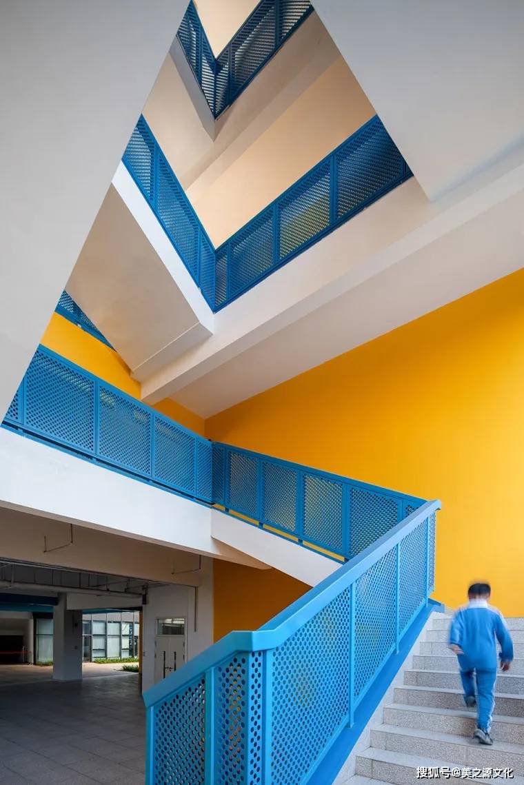 视野丨色彩与校园景观的统一