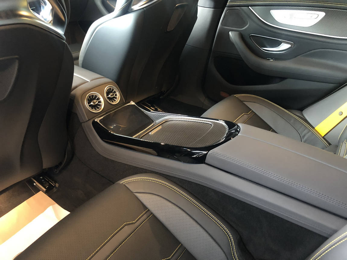 奔驰gt63s amg 先行版 白外黑内