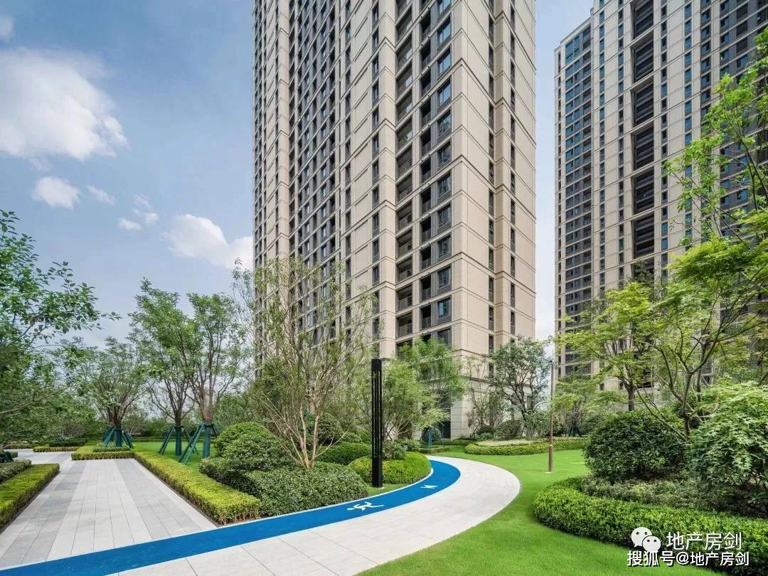 就在近期,融创在咸阳布局的首个项目融创观澜壹号迎来正式交付,就在