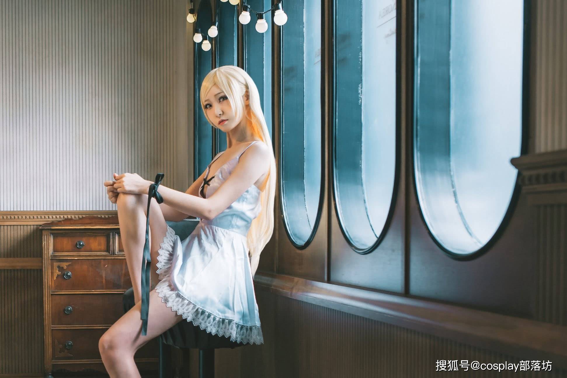 cos:待嫁新娘忍野忍