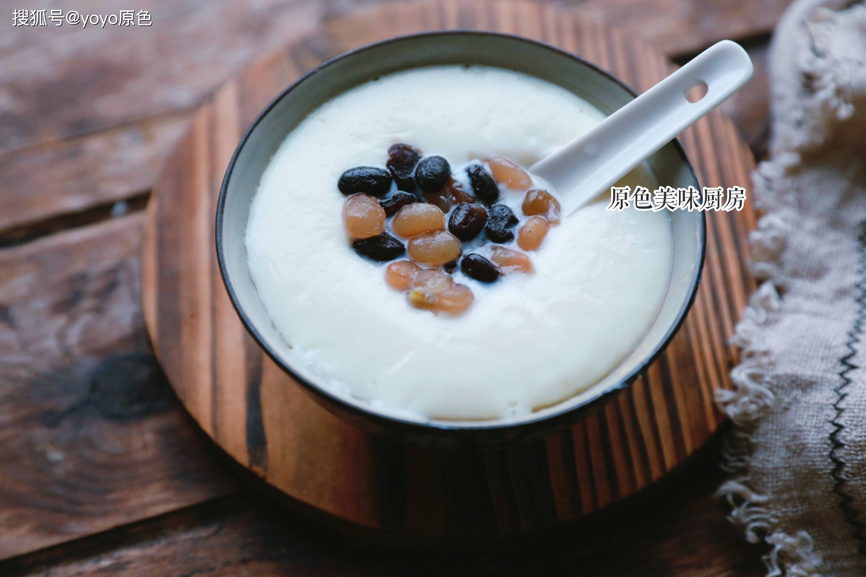 原创这道广东特色甜点,口感顺滑甜而不腻,炎炎夏日正合适