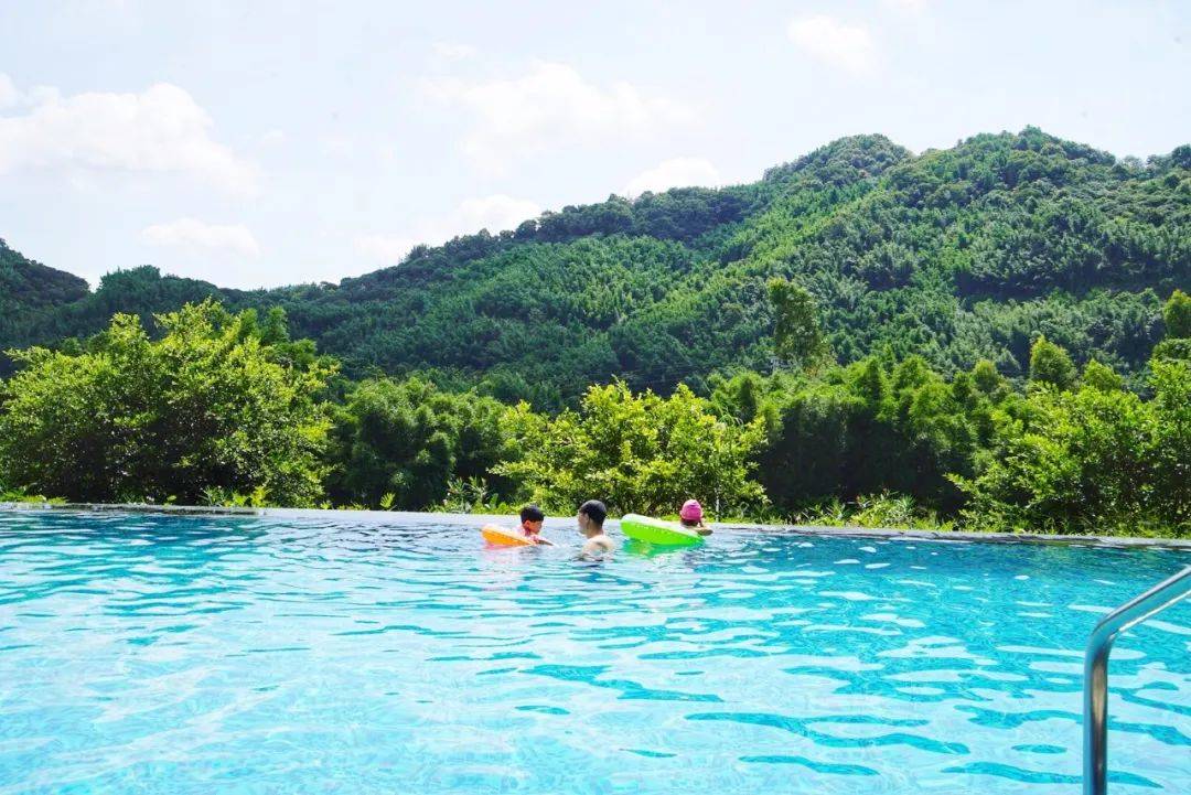 亲子游丨温泉的夏日逆袭,给你一个治愈系的"泉"新暑假!