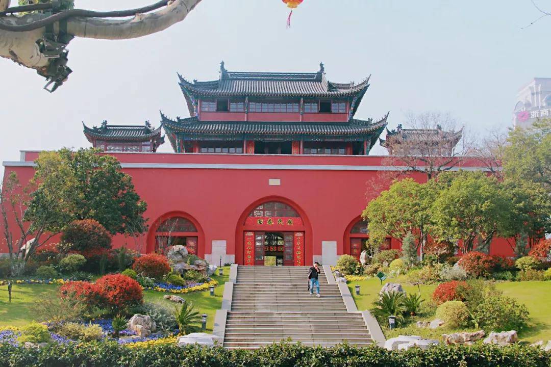 原创如果说新街口是南京的心脏,那鼓楼就是她的肺!