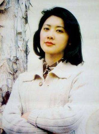 “女儿国国王”朱琳,被传单恋唐僧20年,68岁无儿无女_西游记