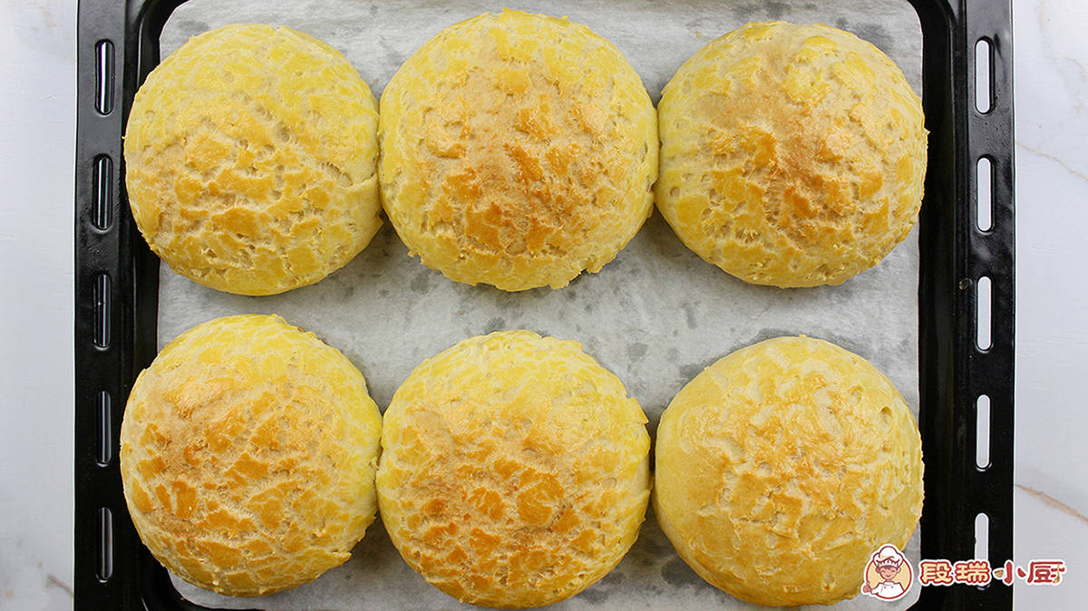 自制菠萝面包,外皮酥软香甜口感筋道,注意这几点制作一次成功