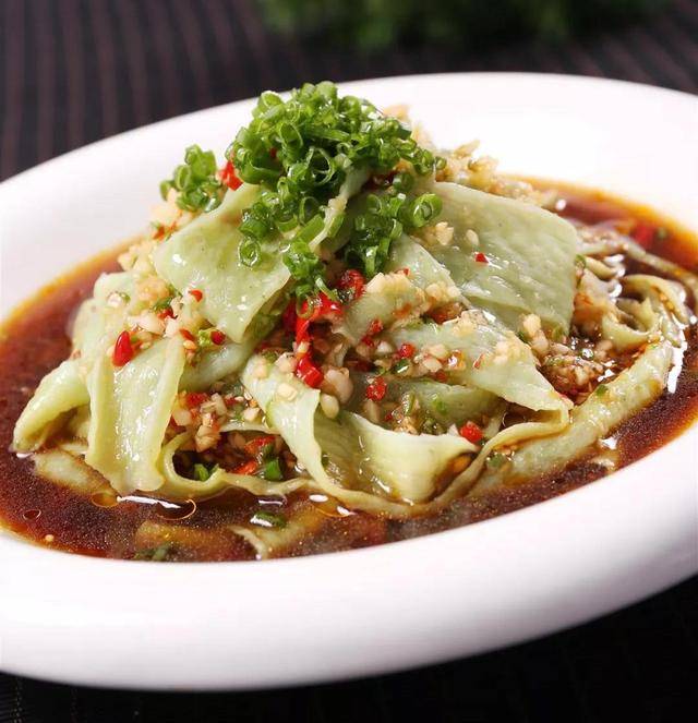 原创绝对不会失手的下酒菜,爆炒牛舌荷叶粉,鲜嫩美味,宵夜必备