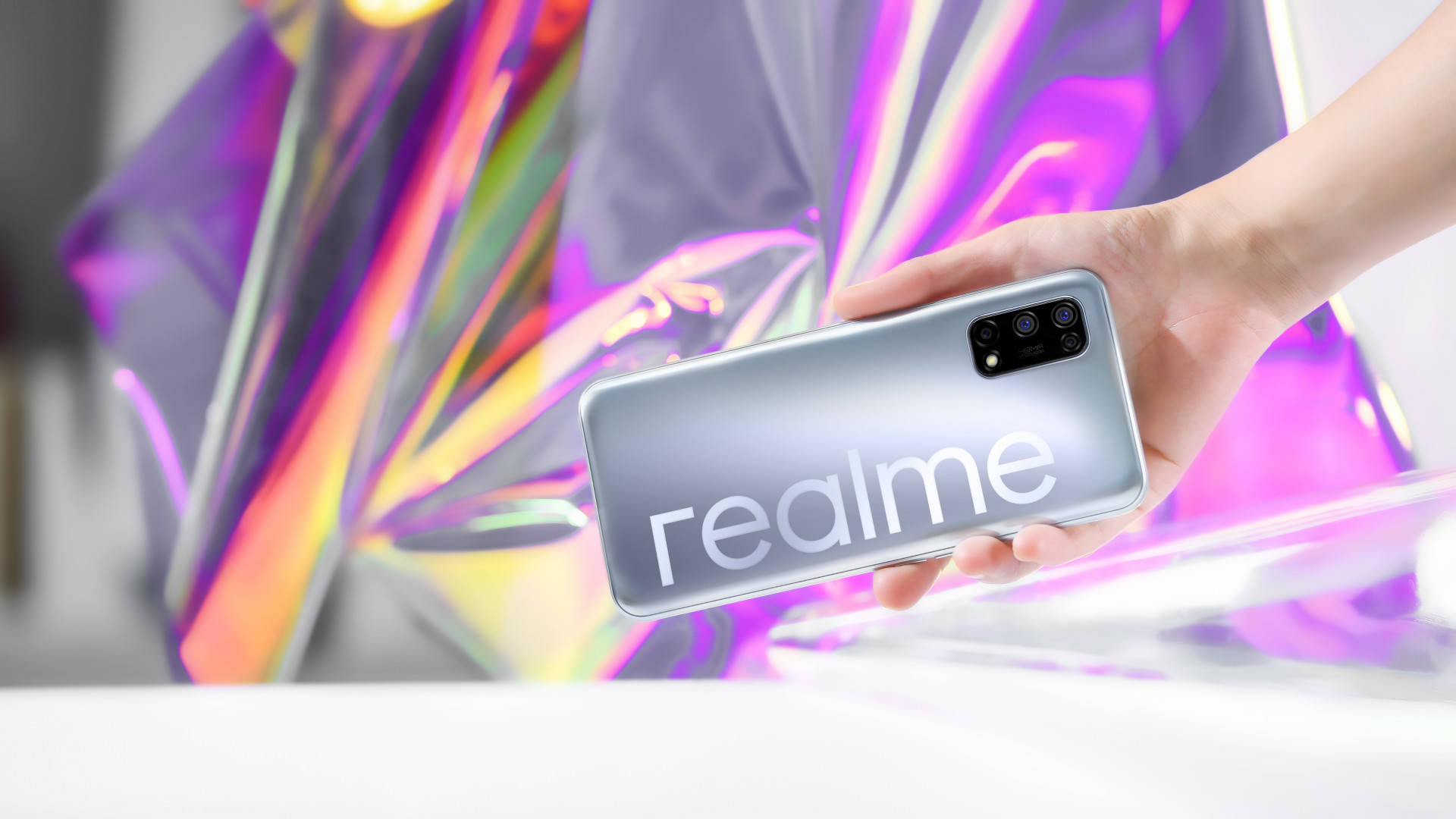 realme真我手机官方微博在7月24日早上10点,正式公布