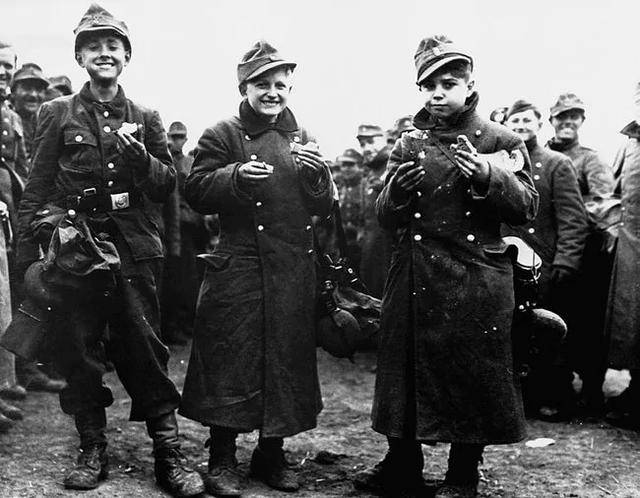 32张纳粹德国青年团照片,给人带来噩梦的时刻