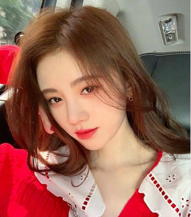 原创明星出道前长这样!杨超越很网红,鞠婧祎很一般,林允有点好看