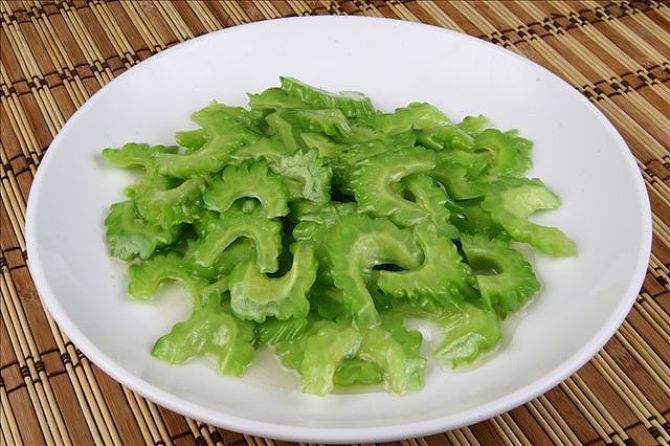 夏季适当吃苦瓜会给身体带来4大好处谨记3类人无福享用