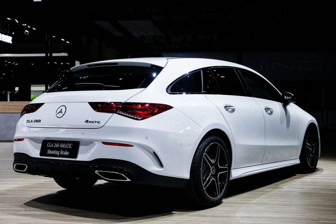 2020成都车展梅赛德斯奔驰乘风破浪