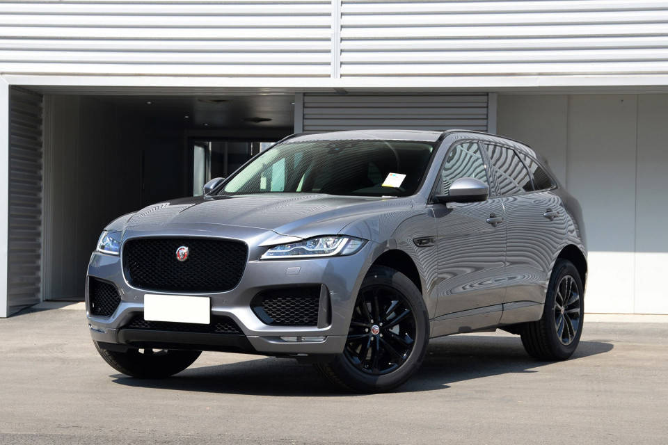 捷豹fpace最高优惠超15万入门车型就拥有250马力8at