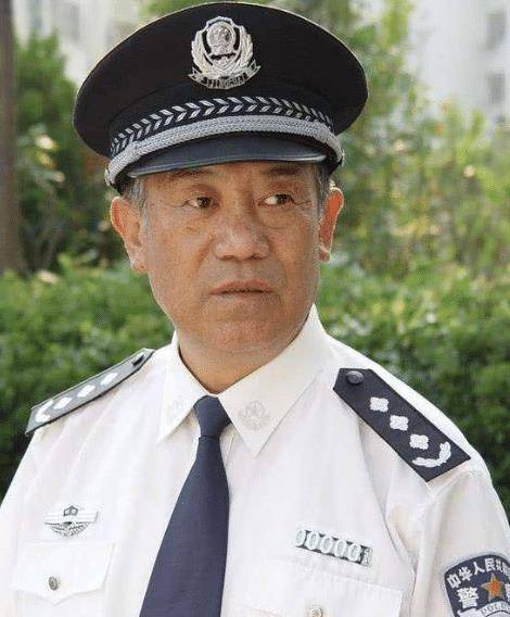 老爸是国家一级演员,演啥都有"领导范儿"_高亮